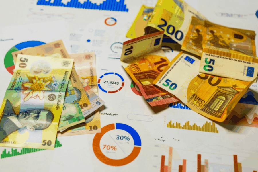 sales workflow optimization, cash flow modeling, interactive training session, business strategy meeting, analytics review